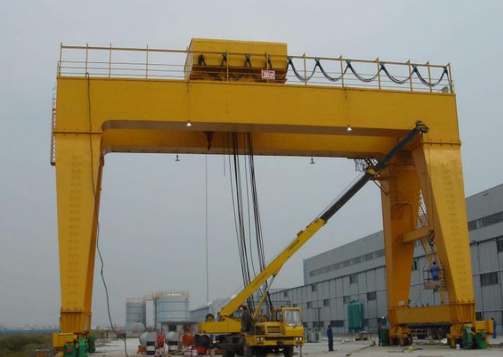 新型門式起重機的設(shè)計與改造理念,廠家工程師指導(dǎo)