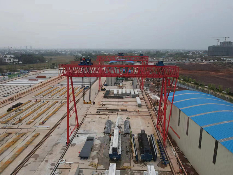 中冶集團(tuán)贛州贛南大道項(xiàng)目MG160T-30M-21M龍門(mén)吊