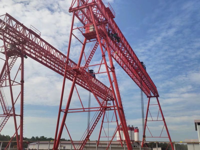 湖南株洲醴婁高速M(fèi)G100-43M-14M龍門(mén)吊MH-40M-9M電動(dòng)葫蘆龍門(mén)吊