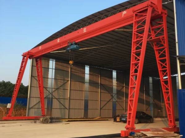 龍門吊保持視野清晰對避免盲區(qū)至關(guān)重要，你了解如何做到嗎？